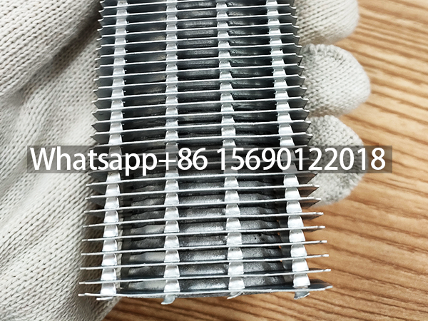 Elliptical tube with rectangular fins